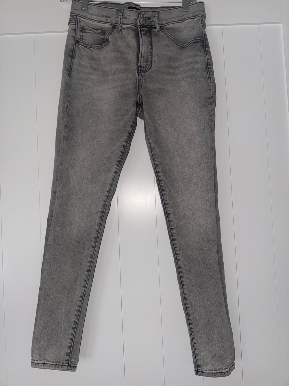 Express Women's Skinny Jeans in Grey Wash